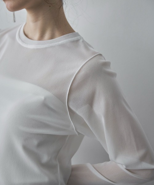 feepur（フェピュール）の「クルーネックシアートップス（Tシャツ/カットソー・レディース・ブラック/オフホワイト・MEDIUM）」の5枚目の写真