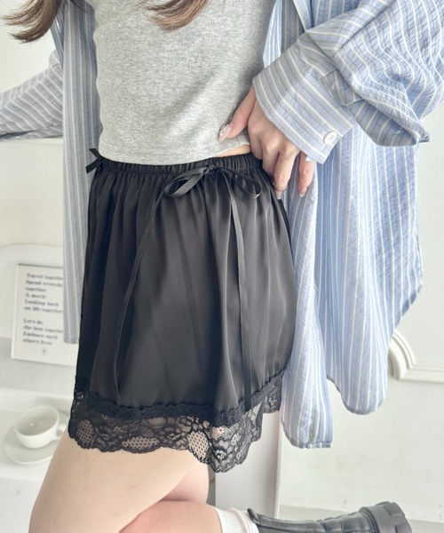 Loueme(ルエム)の「ダブルリボンサテンショートパンツ(その他パンツ・レディース・ブラック/ライトブルー/ホワイト/ピンク・FREE)」の14枚目の写真
