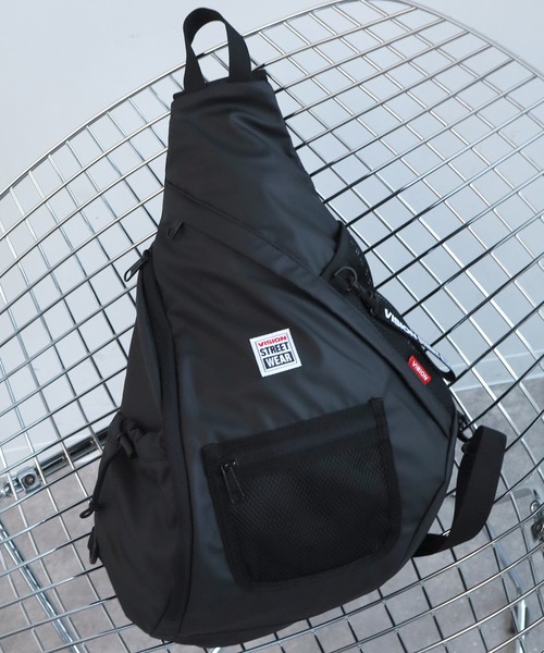 VISION STREET WEAR(ヴィジョンストリートウェア)の「【VISION STREET WEAR/ヴィジョン ストリート ウェア】Sling Bag/ワンショルダー スリングバッグ ボディバッグ(ボディバッグ/ウエストポーチ・メンズ・ブラック/ブラック系その他・FREE)」の1枚目の写真