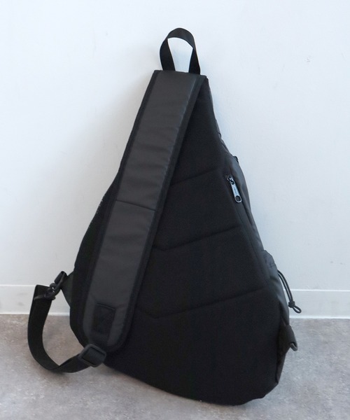 VISION STREET WEAR(ヴィジョンストリートウェア)の「【VISION STREET WEAR/ヴィジョン ストリート ウェア】Sling Bag/ワンショルダー スリングバッグ ボディバッグ(ボディバッグ/ウエストポーチ・メンズ・ブラック/ブラック系その他・FREE)」の5枚目の写真