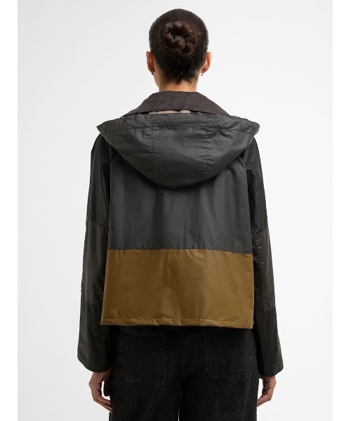 Barbour(バブアー)の「Liza ワックスコットン ジャケット(レディース)(ブルゾン・レディース・オリーブ/ブラック/ベージュ・10/8)」の14枚目の写真