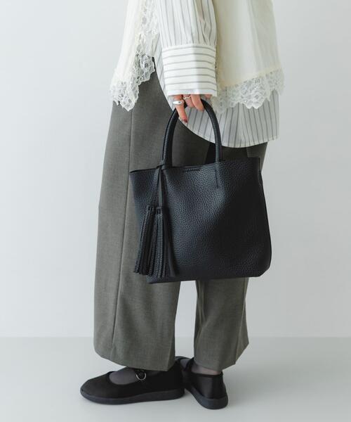 RODE SKO（ロデスコ）の「タッセル軽量2WAYプチトートバッグ（トートバッグ・レディース・グレー系その他/ブラック/ミント/ライトブルー/イエロー系その他・ONE）」の11枚目の写真