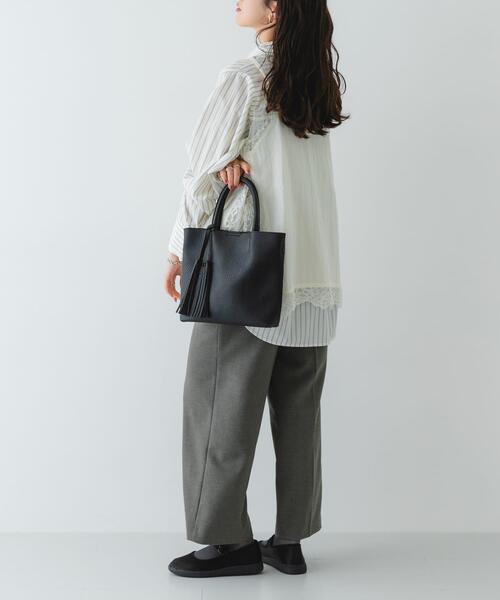 RODE SKO（ロデスコ）の「タッセル軽量2WAYプチトートバッグ（トートバッグ・レディース・グレー系その他/ブラック/ミント/ライトブルー/イエロー系その他・ONE）」の12枚目の写真