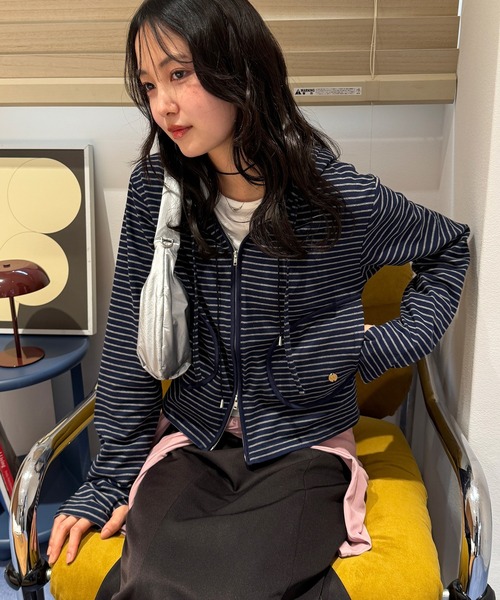 MUHET(ミュエータ)の「zip-up long tee hoodie / ジップアップロンTフーディ(パーカー・レディース・ネイビー/ブラック/オフホワイト/グレー・FREE)」の5枚目の写真
