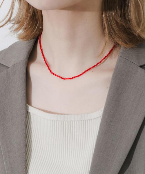 SMELLY（スメリー）の「ステンレスカラービーズネックレス（ネックレス・レディース・レッド・-）」の2枚目の写真