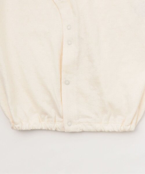 sense of wonder（センスオブワンダー）の「野イチゴ刺しゅう2WAYオール【オーガニック】【日本製】（ロンパース・キッズ・ホワイト系・50-70cm）」の6枚目の写真