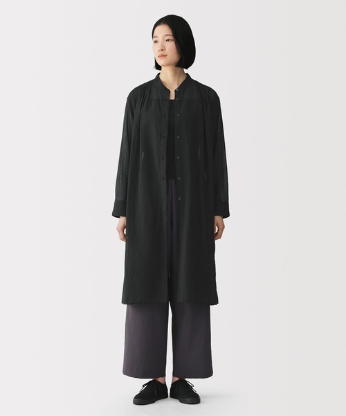 無印良品(ムジルシリョウヒン)の「婦人 強撚 シアー長袖シャツワンピース(シャツワンピース・レディース・チャコールグレー/ブラック/ブルー系・S/M/L/XL)」の4枚目の写真