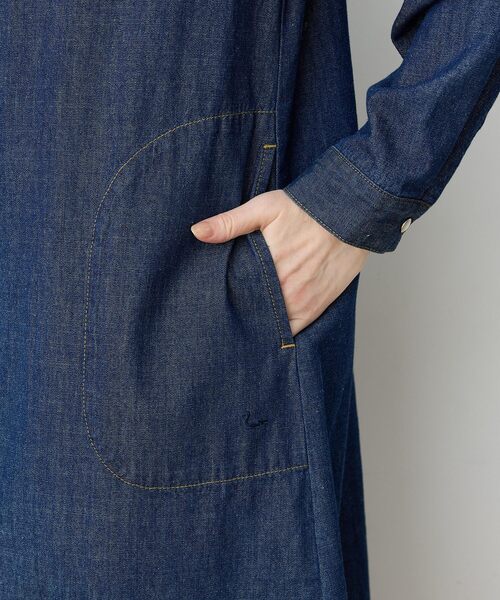 DECOY SINCE 1981（デコイシンスイチキュウハチイチ）の「【羽織としても楽しめる】デニムワンピース【ポケットあり】（ワンピース・レディース・ネイビー・9号/11号/13号）」の7枚目の写真