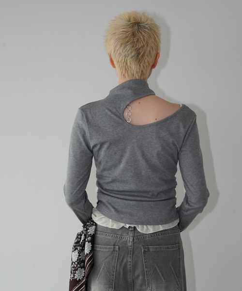 chuclla(チュクラ)の「カットアウトロングスリーブトップス chw26s128(Tシャツ/カットソー・レディース・ホワイト/グレー/ブラック・FREE)」の8枚目の写真