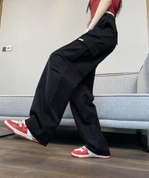 HANDO（ハンド）の「【軽量速乾】旬なこなれ感。多ポケットカーゴパンツ ワイドシルエットカーゴパンツ オフィスカジュアル きれいめカジュアル レディース韓国風（カーゴパンツ）」
