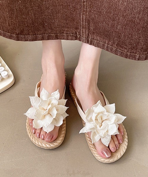 Miniministore(ミニミニストア)の「ビーチサンダル 花飾り トングサンダル(サンダル・レディース・ブラック/アイボリー/ミント・L/S/M)」の11枚目の写真