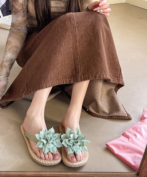 Miniministore(ミニミニストア)の「ビーチサンダル 花飾り トングサンダル(サンダル・レディース・ブラック/アイボリー/ミント・L/S/M)」の19枚目の写真