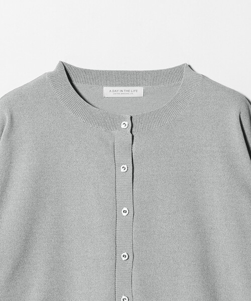 A DAY IN THE LIFE UNITED ARROWS(アデイインザライフユナイテッドアローズ)の「ヘムライン カーディガン ‐ウォッシャブル‐<A DAY IN THE LIFE>(カーディガン/ボレロ・レディース・オフホワイト/ベージュ/ライトグレー/ネイビー・FREE)」の10枚目の写真