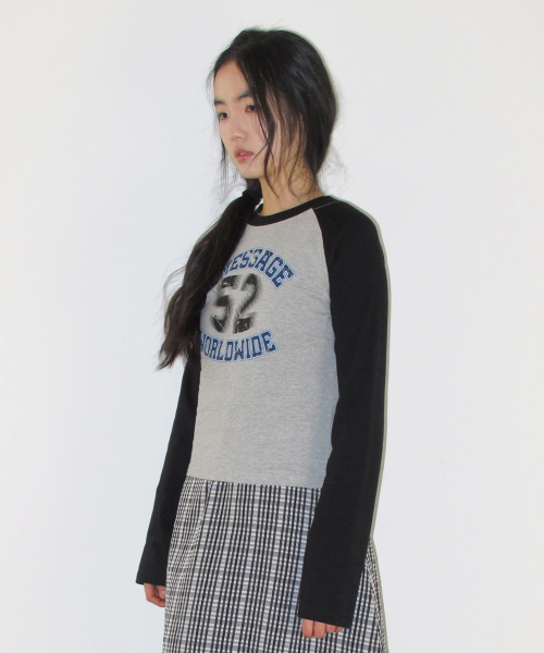AMESWORLDWIDE(アメスワールドワイド)の「VINTAGE 52 RAGLAN LS TEE BLACK(Tシャツ/カットソー・レディース・その他・LARGE/SMALL/MEDIUM)」の4枚目の写真
