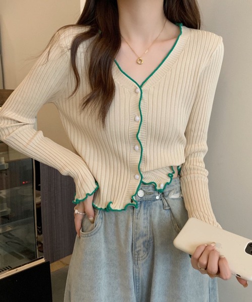 VIBGYOR（ヴィブジョー）の「【EIZZ/アイズ】バイカラー メロウ リブニット カーディガン / 配色パイピング Ｖネック トップス（カーディガン/ボレロ・レディース・アイボリー/ブラック・FREE）」の5枚目の写真