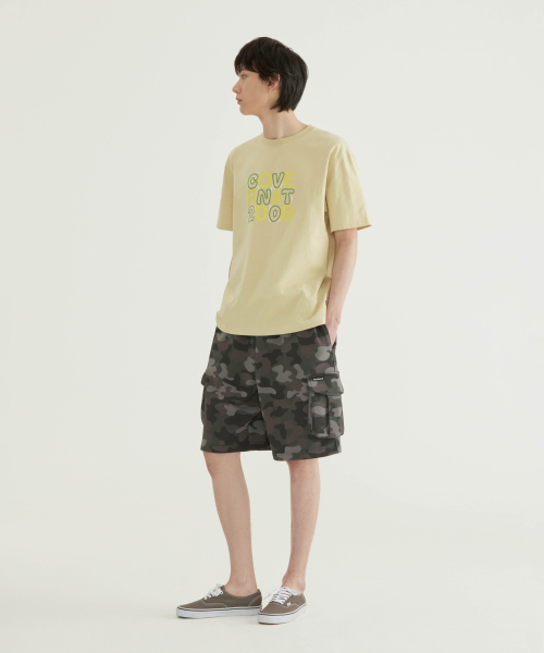 COVERNAT（カバーナット）の「タイポグリッドグラフィックTシャツダスティイエロー（Tシャツ/カットソー・メンズ・その他・SMALL/MEDIUM/LARGE/X-LARGE/X-SMALL）」の5枚目の写真