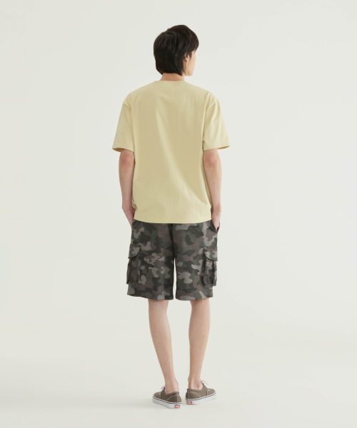 COVERNAT（カバーナット）の「タイポグリッドグラフィックTシャツダスティイエロー（Tシャツ/カットソー・メンズ・その他・SMALL/MEDIUM/LARGE/X-LARGE/X-SMALL）」の6枚目の写真