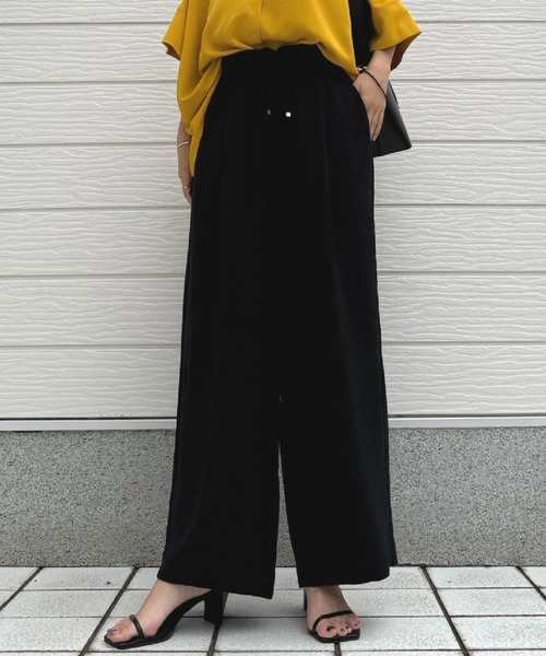 Q(キュー)の「リラックス麻ライクワイドパンツ(その他パンツ・レディース・アイボリー/ブラック/ピンク・MEDIUM)」の2枚目の写真