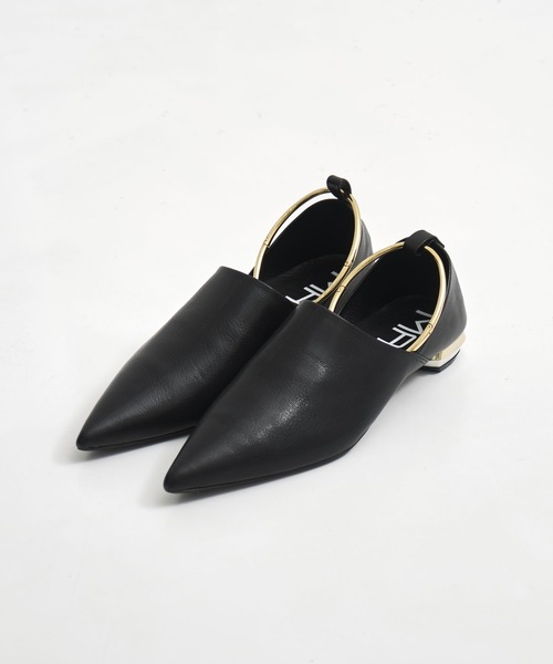 MANA(マナ)の「【MANA/マナ】ankle strap flat shoes/アンクルストラップフラットシューズ(パンプス・レディース・ブラック・40/39/38/37)」の2枚目の写真