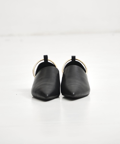 MANA(マナ)の「【MANA/マナ】ankle strap flat shoes/アンクルストラップフラットシューズ(パンプス・レディース・ブラック・40/39/38/37)」の3枚目の写真