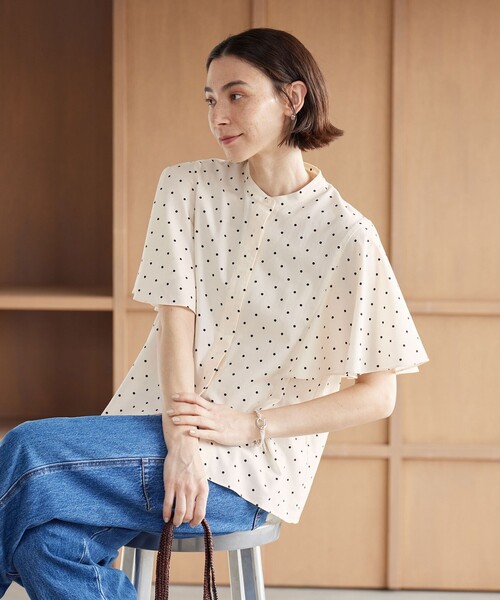 BEAUTY&YOUTH UNITED ARROWS(ビューティーアンドユースユナイテッドアローズ)の「【WEB限定】ドット フリルスリーブブラウス ウォッシャブル(シャツ/ブラウス・レディース・オフホワイト/ブラック/ライム・FREE)」の4枚目の写真