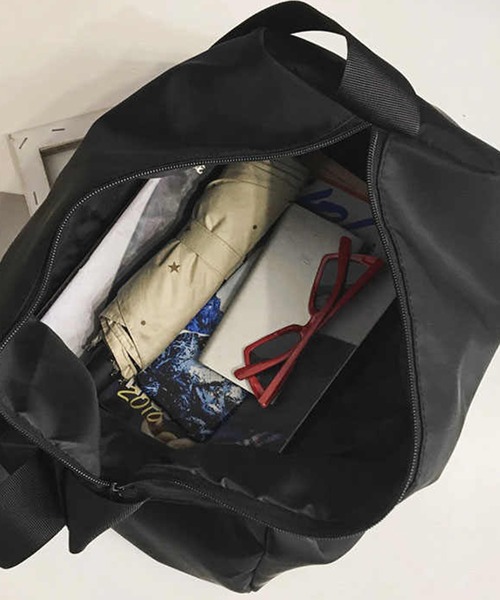 DAY CLOSET（デイ クローゼット）の「【A4収納可/撥水/2way/アジャスター調節可】肩掛け ショルダー ハンド バッグ レディース メンズ（ショルダーバッグ・メンズ・ブラック・ONE SIZE）」の6枚目の写真