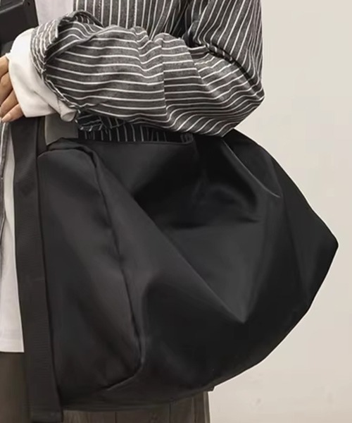 DAY CLOSET（デイ クローゼット）の「【A4収納可/撥水/2way/アジャスター調節可】肩掛け ショルダー ハンド バッグ レディース メンズ（ショルダーバッグ・メンズ・ブラック・ONE SIZE）」の15枚目の写真