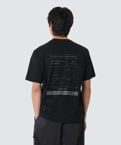 Snow Peak（スノーピーク）の「Snow Peak / Regen Quick-Dry Graphic S/S T-Shirt リジェネ クイックドライグラフィック S/S T シャツ 海外限定（Tシャツ/カットソー・メンズ・オフホワイト/ブラック/ダークカーキ・M/L/XL/2XL）」の17枚目の写真