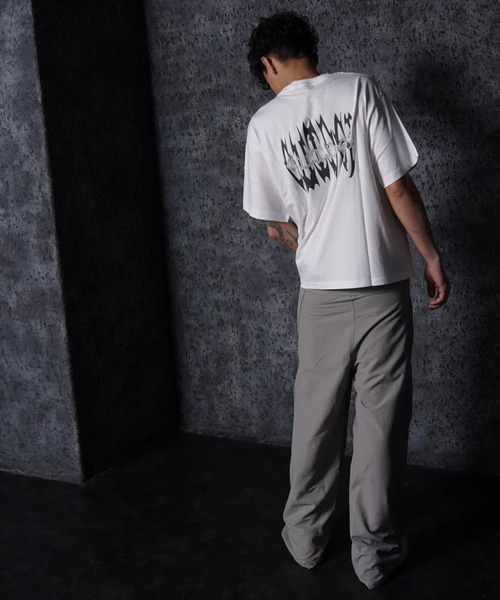 GUIDER（ガイダー）の「【GUIDER】グラフィック ロゴ Tシャツ / Graphic Logo T-Shirt（Tシャツ/カットソー・メンズ・ホワイト/ブラウン/レッド/ブラック・M/L）」の8枚目の写真