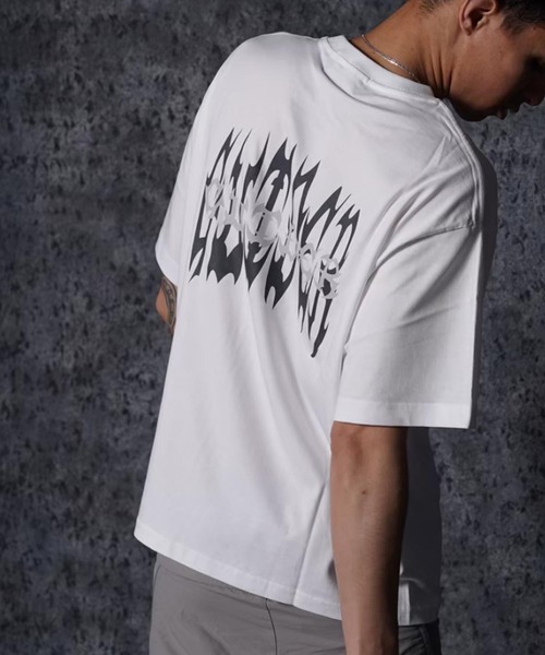 GUIDER（ガイダー）の「【GUIDER】グラフィック ロゴ Tシャツ / Graphic Logo T-Shirt（Tシャツ/カットソー・メンズ・ホワイト/ブラウン/レッド/ブラック・M/L）」の9枚目の写真