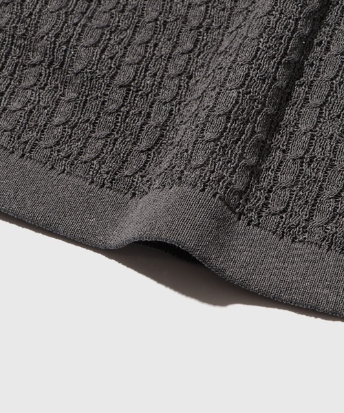 ADAM ET ROPE'(アダムエロペ)の「ペーパーミックス シアーニット シャツ カーディガン / ロングシーズン着用可能(カーディガン/ボレロ・メンズ・ブラック/ベージュ系その他/チャコールグレー・L/M)」の10枚目の写真