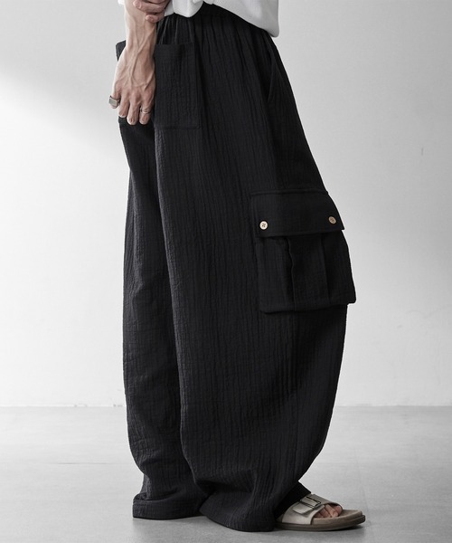 RUUBON（ルーボン）の「【RUUBON】soft texture cargo pants  /  ソフトテクスチャーカーゴパンツ（カーゴパンツ・メンズ・ブラック/カーキ・S/L/M）」の5枚目の写真