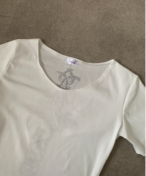lilful(リルフル)の「【26年春夏新作】裾ワンポイント バックプリント 半袖Tシャツ(Tシャツ/カットソー・レディース・ホワイト・F)」の9枚目の写真