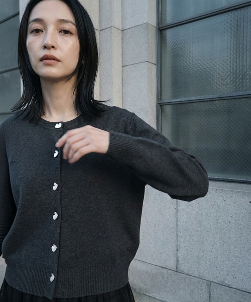 STYLE DELI(スタイルデリ)の「【BLK001】リサイクルポリニュアンス釦カーディガン(カーディガン/ボレロ・レディース・杢グレー/チャコールグレー・FREE)」の9枚目の写真