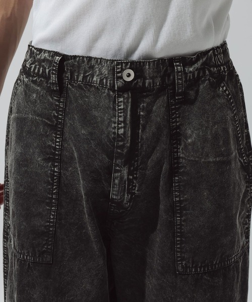 niko and...(ニコアンド)の「ケミカルベイカーパンツ(その他パンツ・メンズ・ブルー/ブラック/ブラウン・MEDIUM/LARGE)」の16枚目の写真