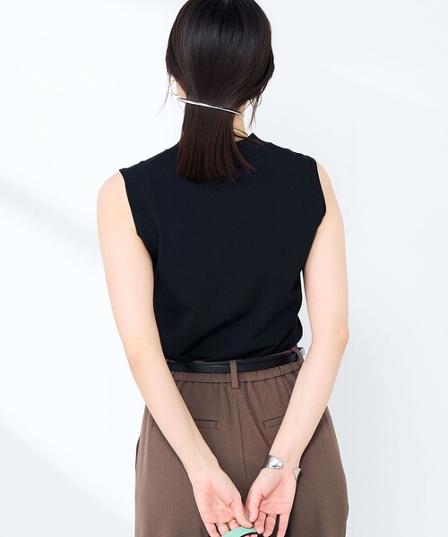 NOLLEY’S Sophi(ノーリーズソフィ)の「《手洗い可能》マルチファンクションハイネックノースリーブプルオーバー(ニット/セーター・レディース・オレンジ/ライトグリーン/ホワイト/ブラック/カーキ・38)」の16枚目の写真