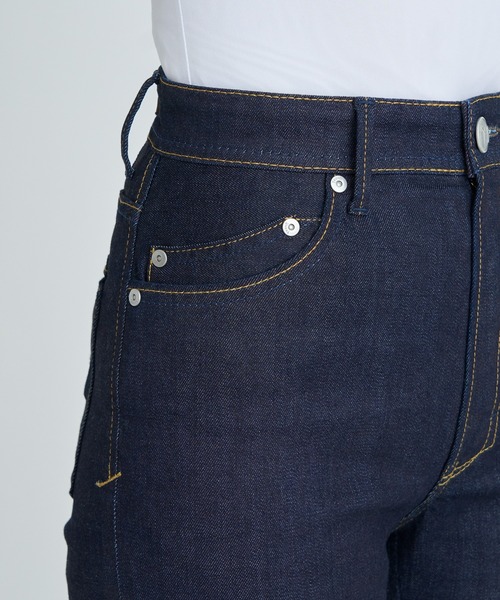 YANUK(ヤヌーク)の「ブーツカット"SHANNY"(デニムパンツ・レディース・ワンウォッシュ・27inch/26inch/25inch/23inch/22inch/21inch/24inch)」の2枚目の写真