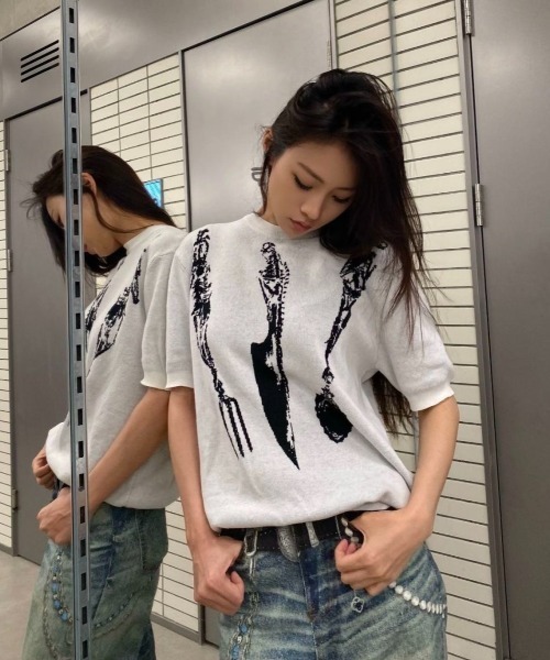 FreeZone(フリーゾーン)の「ジャカードアート柄半袖ニットプルオーバー(Tシャツ/カットソー・メンズ・ブラック/ホワイト・F)」の8枚目の写真