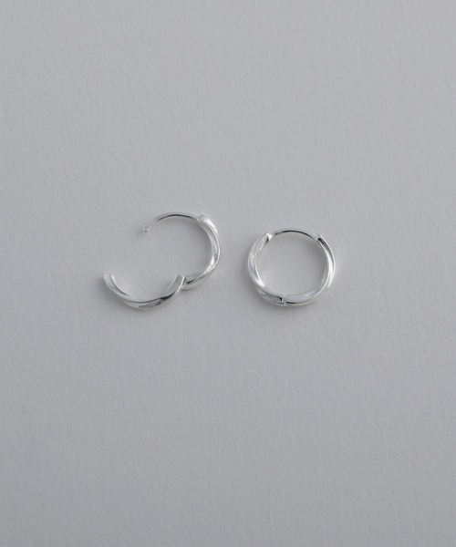 whoseA（フーシー）の「【silver925】 Smooth HoopPierce / スムースフープピアス（ピアス（両耳用）・メンズ・シルバー・FREE）」の2枚目の写真