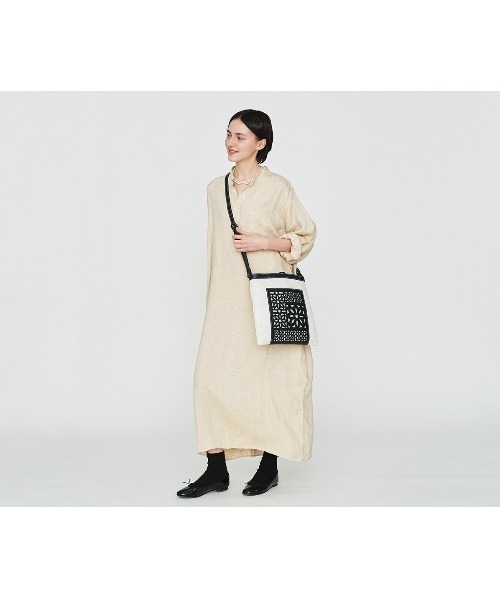 genten(ゲンテン)の「タペストリーカットワーク 2wayショルダーバッグ(ショルダーバッグ・レディース・ホワイト/ブラウン/ターコイズブルー・FREE)」の20枚目の写真