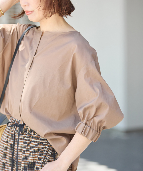 journal standard L'essage(ジャーナルスタンダードレサージュ)の「《追加2》オーガンジーニュアンスノーカラーシャツ(シャツ/ブラウス・レディース・ブラック/ブルー系その他/ブラウン系その他/ホワイト・FREE)」の1枚目の写真