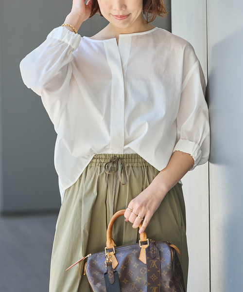 journal standard L'essage(ジャーナルスタンダードレサージュ)の「《追加2》オーガンジーニュアンスノーカラーシャツ(シャツ/ブラウス・レディース・ブラック/ブルー系その他/ブラウン系その他/ホワイト・FREE)」の2枚目の写真