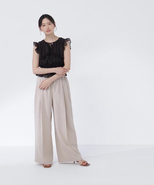 NATURAL BEAUTY BASIC(ナチュラルビューティーベーシック)の「フリルシャーリングペプラムブラウス(シャツ/ブラウス・レディース・ベージュ系その他/オフホワイト/ブラック/ブラウン系その他・フリ-)」の17枚目の写真