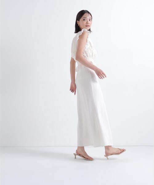 NATURAL BEAUTY BASIC(ナチュラルビューティーベーシック)の「フリルシャーリングペプラムブラウス(シャツ/ブラウス・レディース・ベージュ系その他/オフホワイト/ブラック/ブラウン系その他・フリ-)」の20枚目の写真
