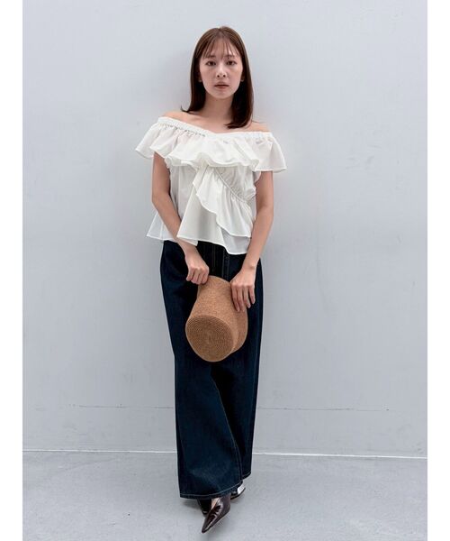 LAGUNAMOON(ラグナムーン)の「フリルクロスデザインブラウス 【夏服】【オフショル】【半袖】(シャツ/ブラウス・レディース・ブラウン/ホワイト/ライトブルー/その他1・FREE)」の22枚目の写真