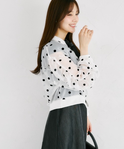 tocco closet(トッコ クローゼット)の「【ZOZO限定】シアードットギャザースリーブダブルジップブルゾン(ブルゾン・レディース・オフホワイト/ブラック・M)」の7枚目の写真