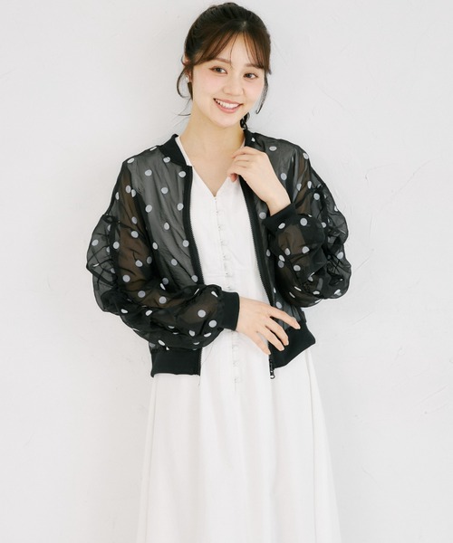 tocco closet(トッコ クローゼット)の「【ZOZO限定】シアードットギャザースリーブダブルジップブルゾン(ブルゾン・レディース・オフホワイト/ブラック・M)」の10枚目の写真