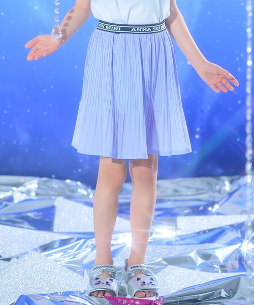 ANNA SUI mini（アナスイ・ミニ）の「風をまとう グラデーションプリーツスカパン（その他パンツ・キッズ・ラベンダー/サックスブルー・150cm/120cm/140cm/130cm/160cm）」の2枚目の写真