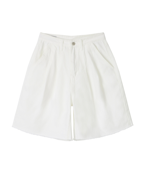 ERER（エルエル）の「Pintuck Bermuda Denim Shorts White（その他パンツ・レディース・ホワイト・1/2）」の5枚目の写真