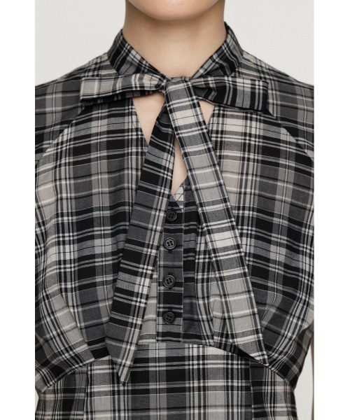 SLY(スライ)の「FRONT BOWTIE S/OP フロントボウタイショートワンピース 夏服 秋服 半袖 ミニワンピース(ワンピース・レディース・ブラック/ライトブルー/ブラック系その他2・2/1)」の4枚目の写真